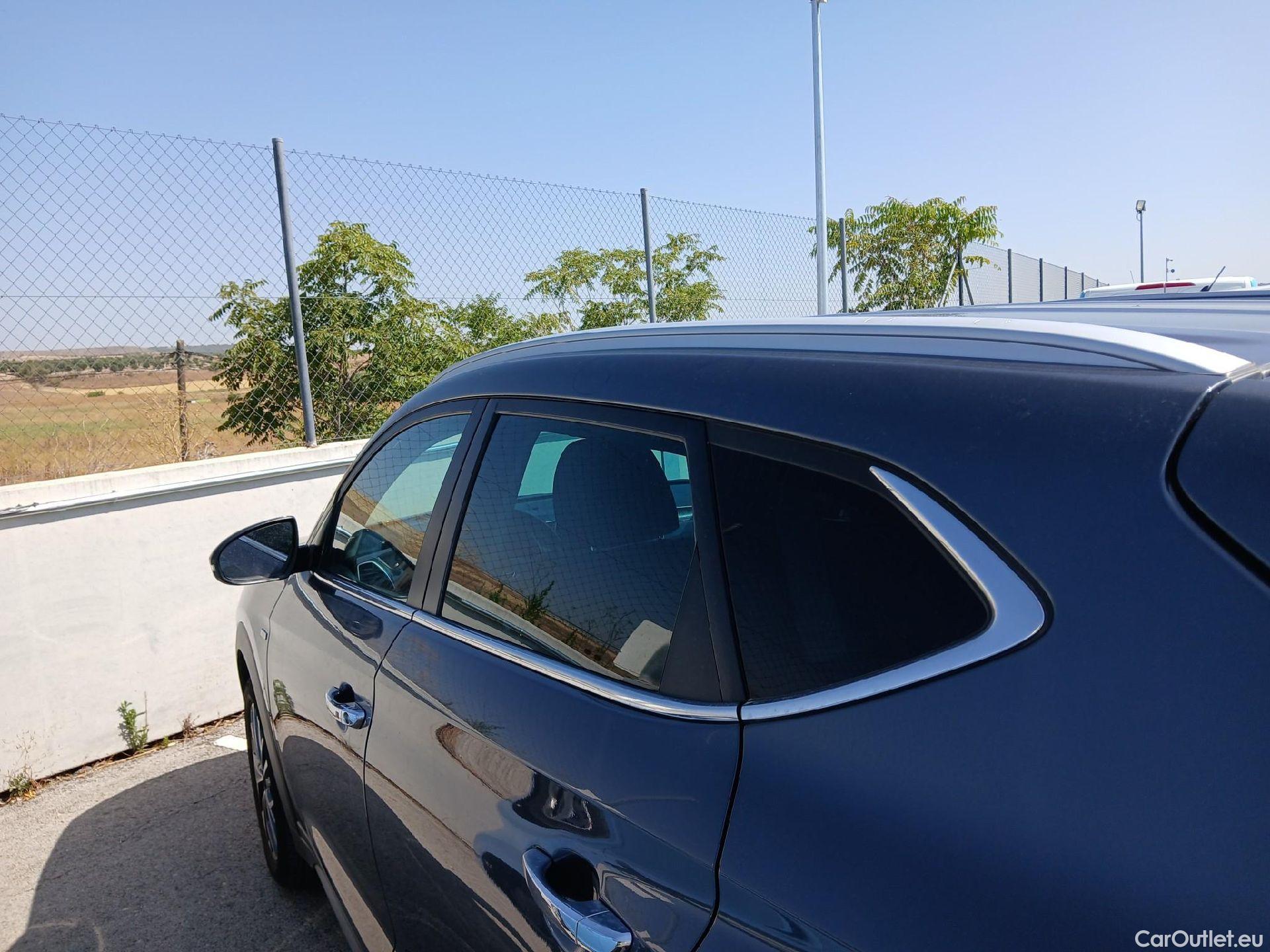  Hyundai  Tucson HYUNDAI  / 2018 / 5P / todoterreno 1.6 CRDI 85kW (116CV) 48V Tecno 4X2 #9