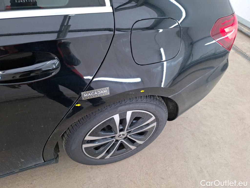  Mercedes  A-Klasse MERCEDESBENZ Classe A Berline  2022  4P  Berline A 180 Progressive Line 7GDCT #1