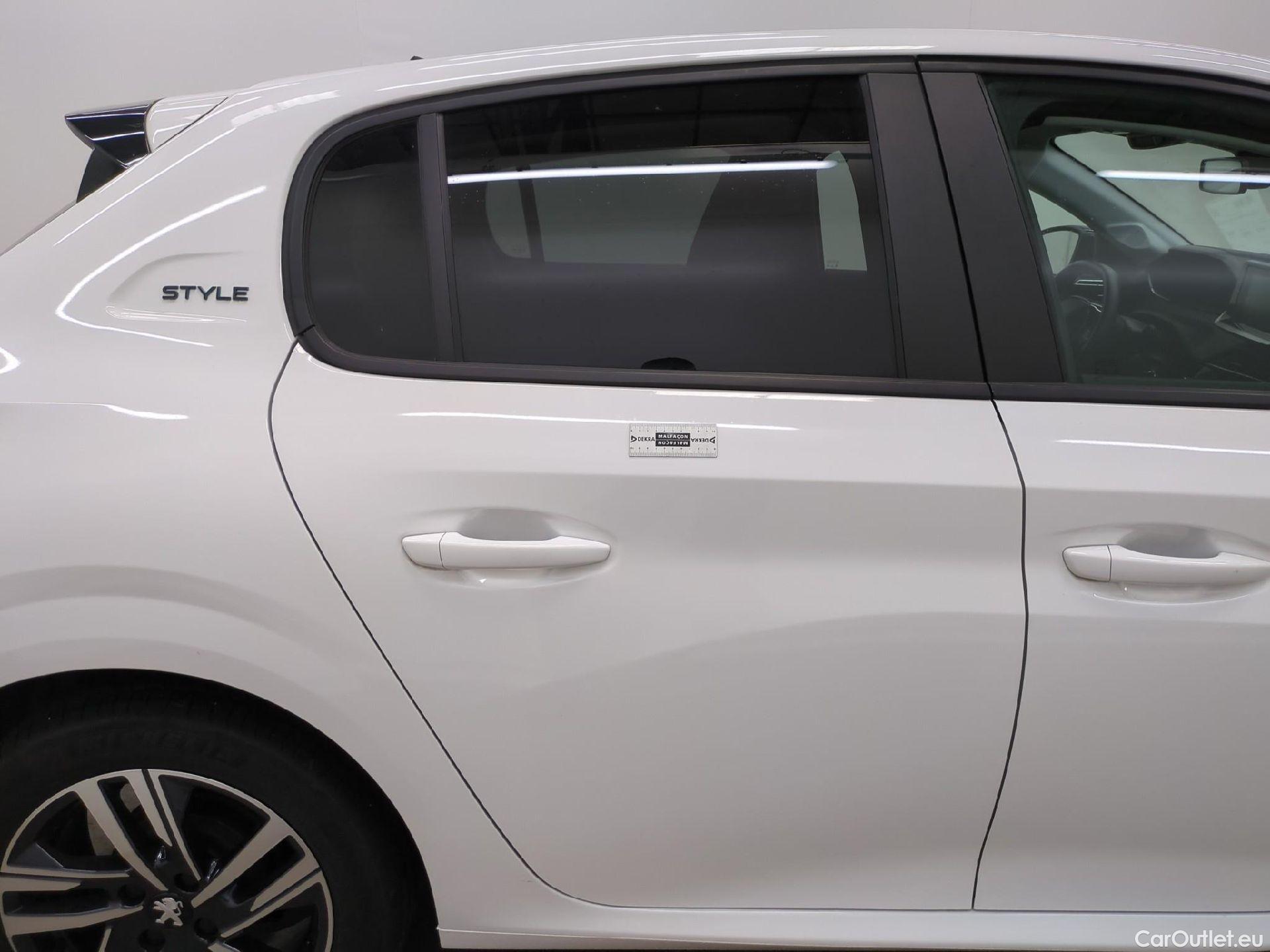  Peugeot  208  Style 1.2 PureTech 75CV BVM5 E6d #26
