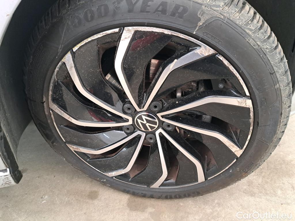  Volkswagen  Golf  VIII Berline Style 1st 2.0 TDI 150CV BVA7 E6dT #13