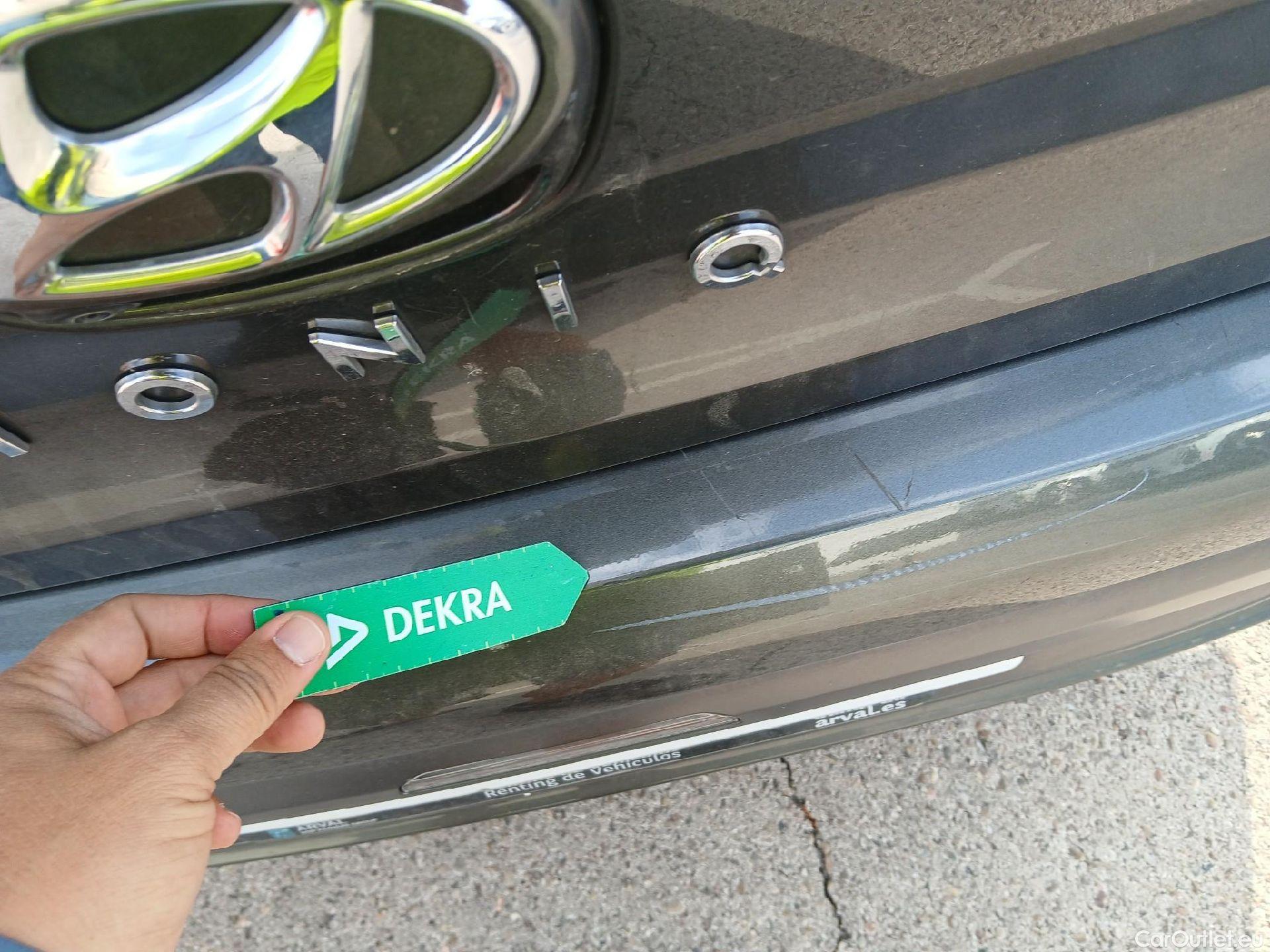  Hyundai   Ioniq HYUNDAI / 2019 / 5P / berlina con portón 1.6 GDI HEV Klass DCT #24