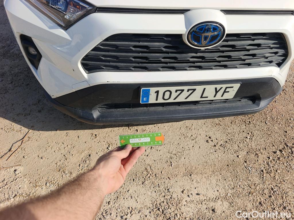  Toyota  RAV4 TOYOTA  / 2018 / 5P / todoterreno 2.5l 220H Business 4WD #11