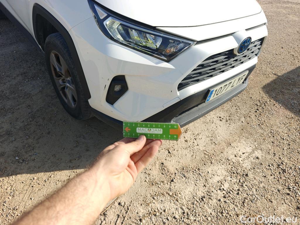  Toyota  RAV4 TOYOTA  / 2018 / 5P / todoterreno 2.5l 220H Business 4WD #22