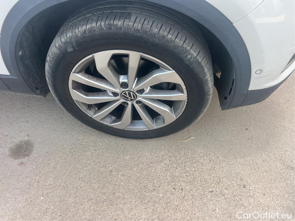  Volkswagen  T-ROC VOLKSWAGEN  / 2021 / 5P / todoterreno Life 1.5 TSI 110kW (150CV) DSG #6