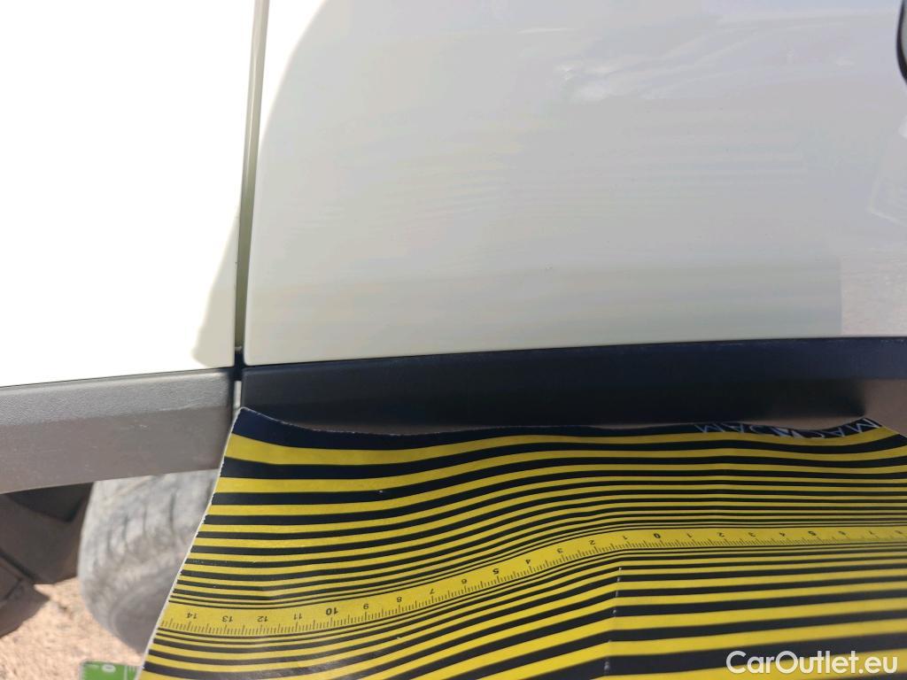  Toyota  RAV4 TOYOTA  / 2018 / 5P / todoterreno 2.5l 220H Business 4WD #49