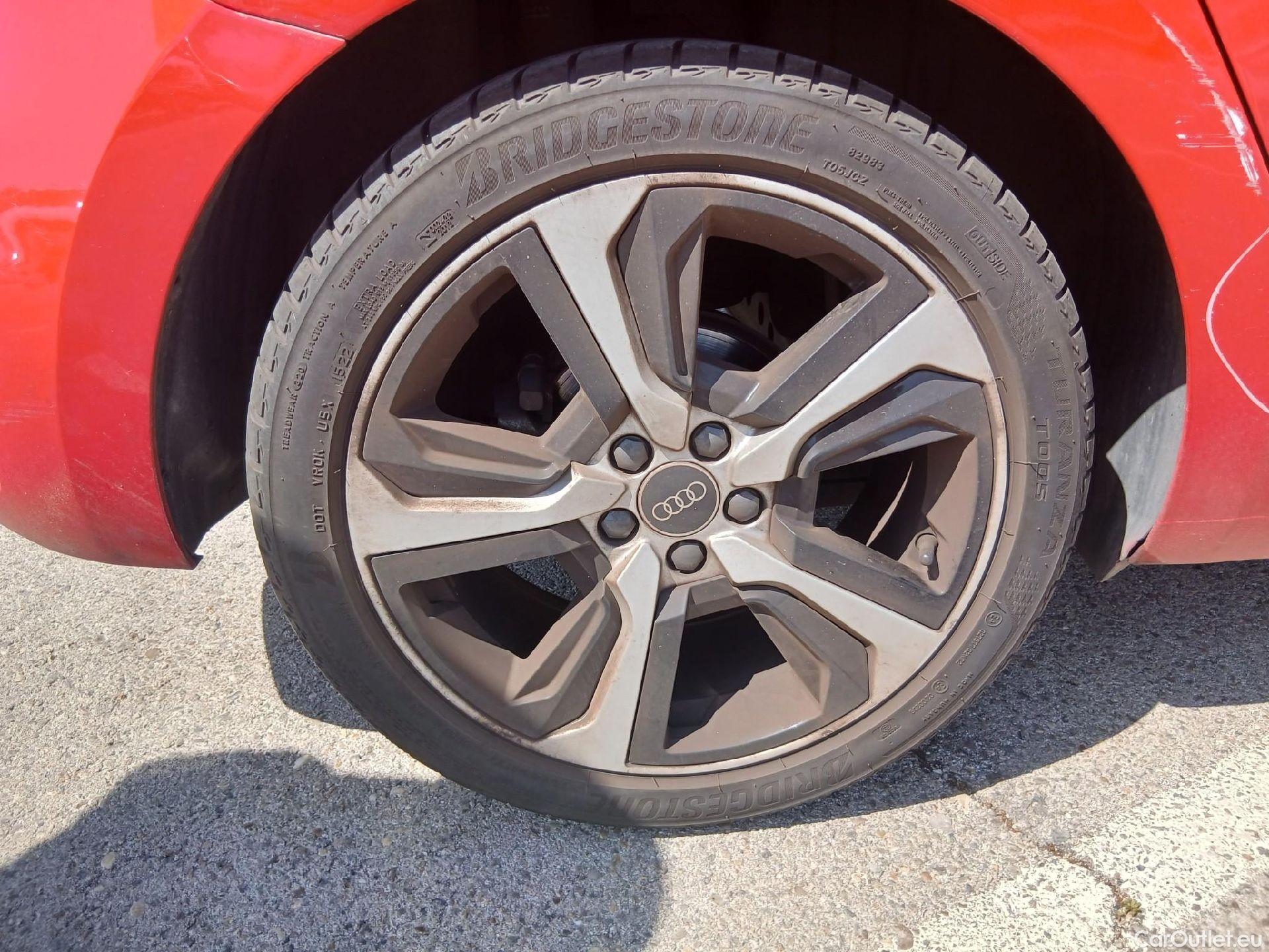  Audi  A1 Sportback AUDI A1 / 2018 / 5P / berlina con portón Sportback Adrenalin 30 TFSI 81kW (110CV)(SP) #46