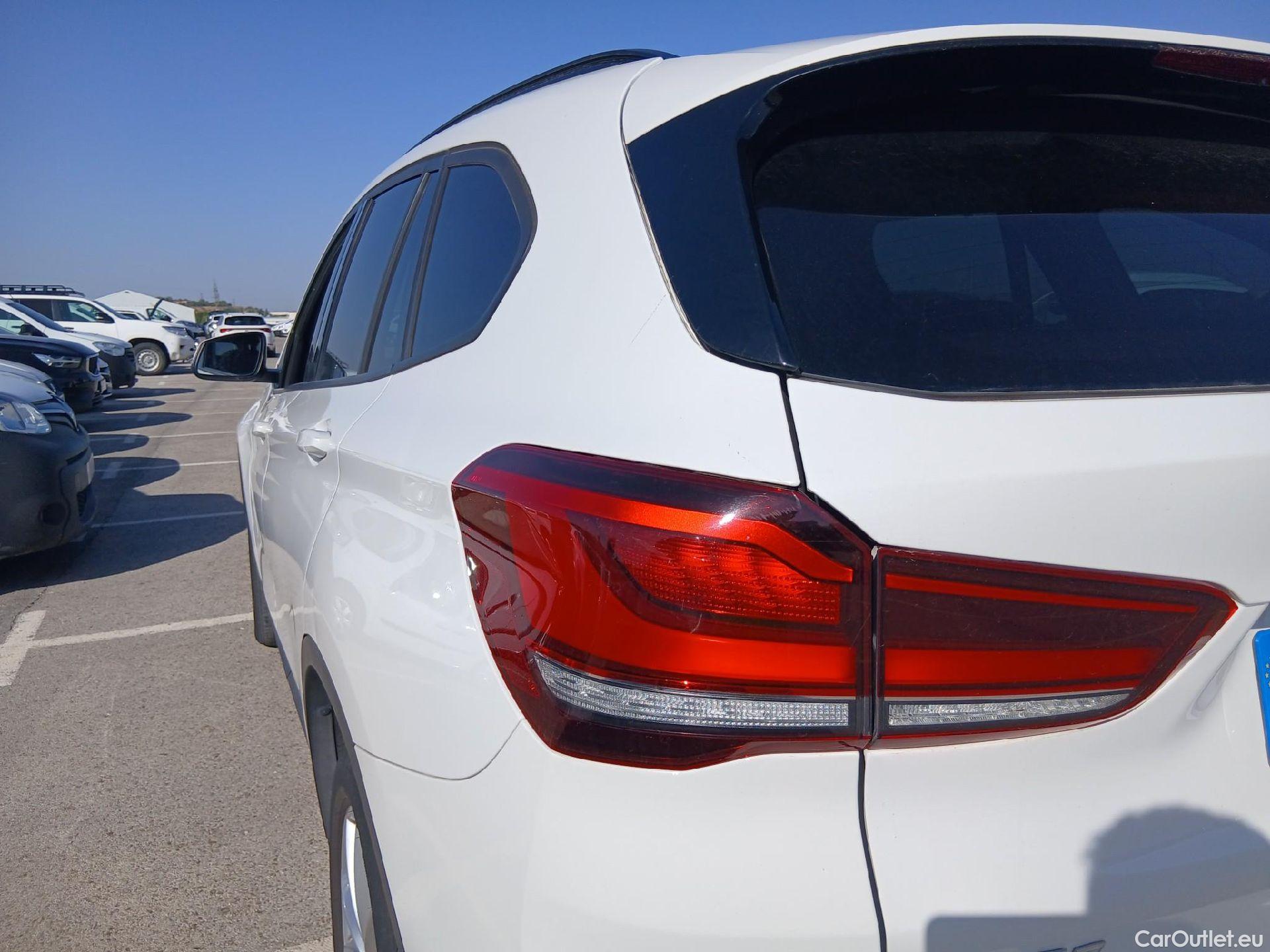  Bmw  X1 BMW  / 2019 / 5P / todoterreno sDrive18dA Corporate #40