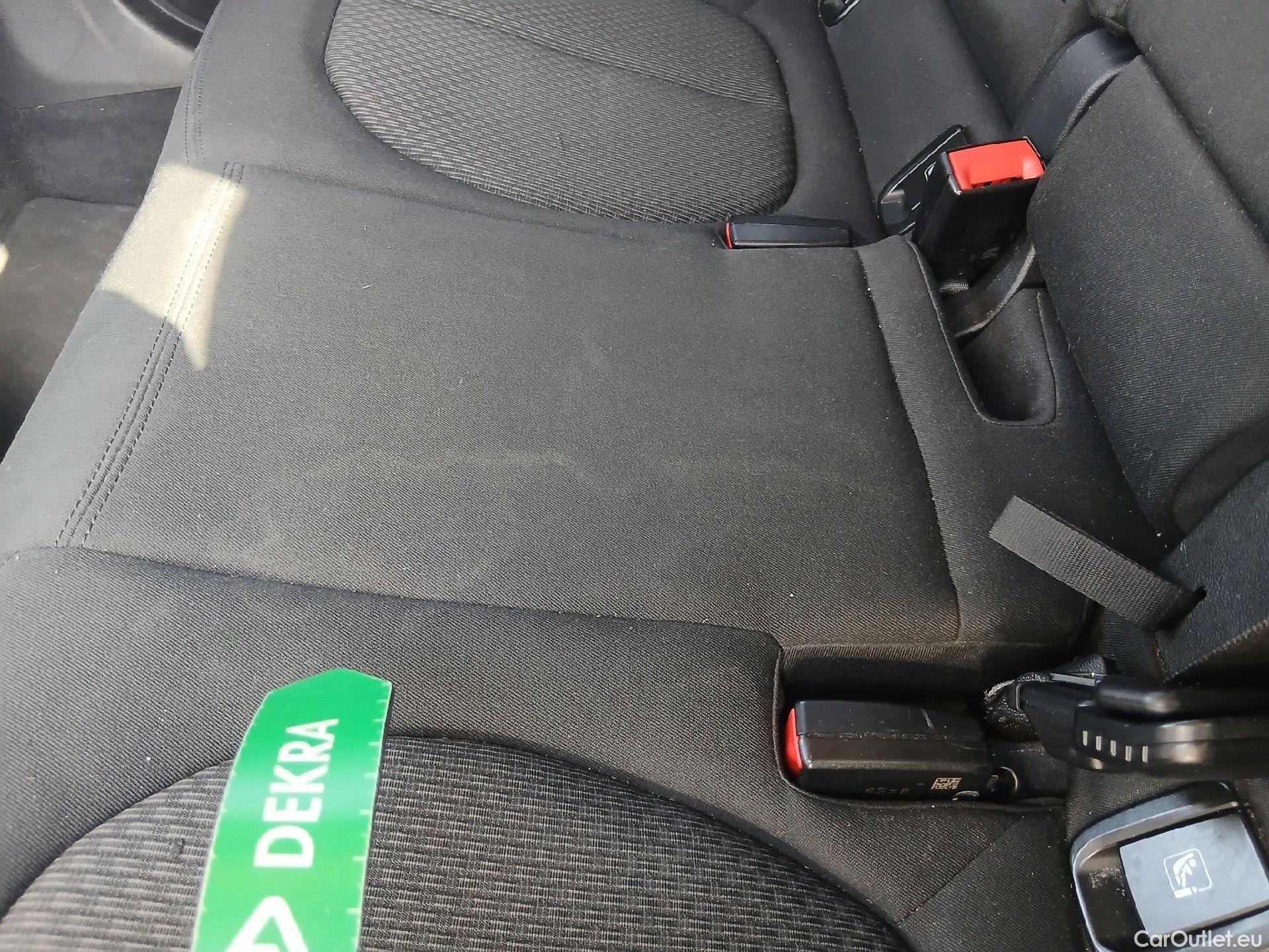  Bmw  X1 BMW  / 2019 / 5P / todoterreno sDrive18dA Corporate #24