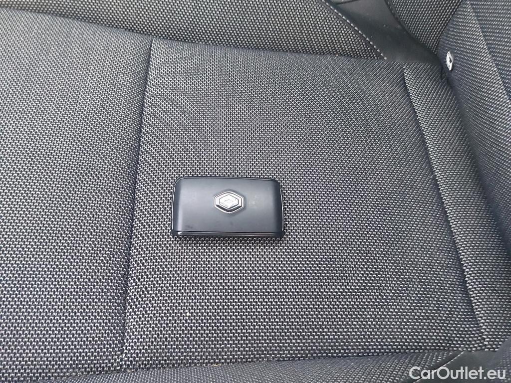  Renault  Captur RENAULT  / 2020 / 5P / todoterreno zen fast track TCe 103 kW (140CV) GPF #1
