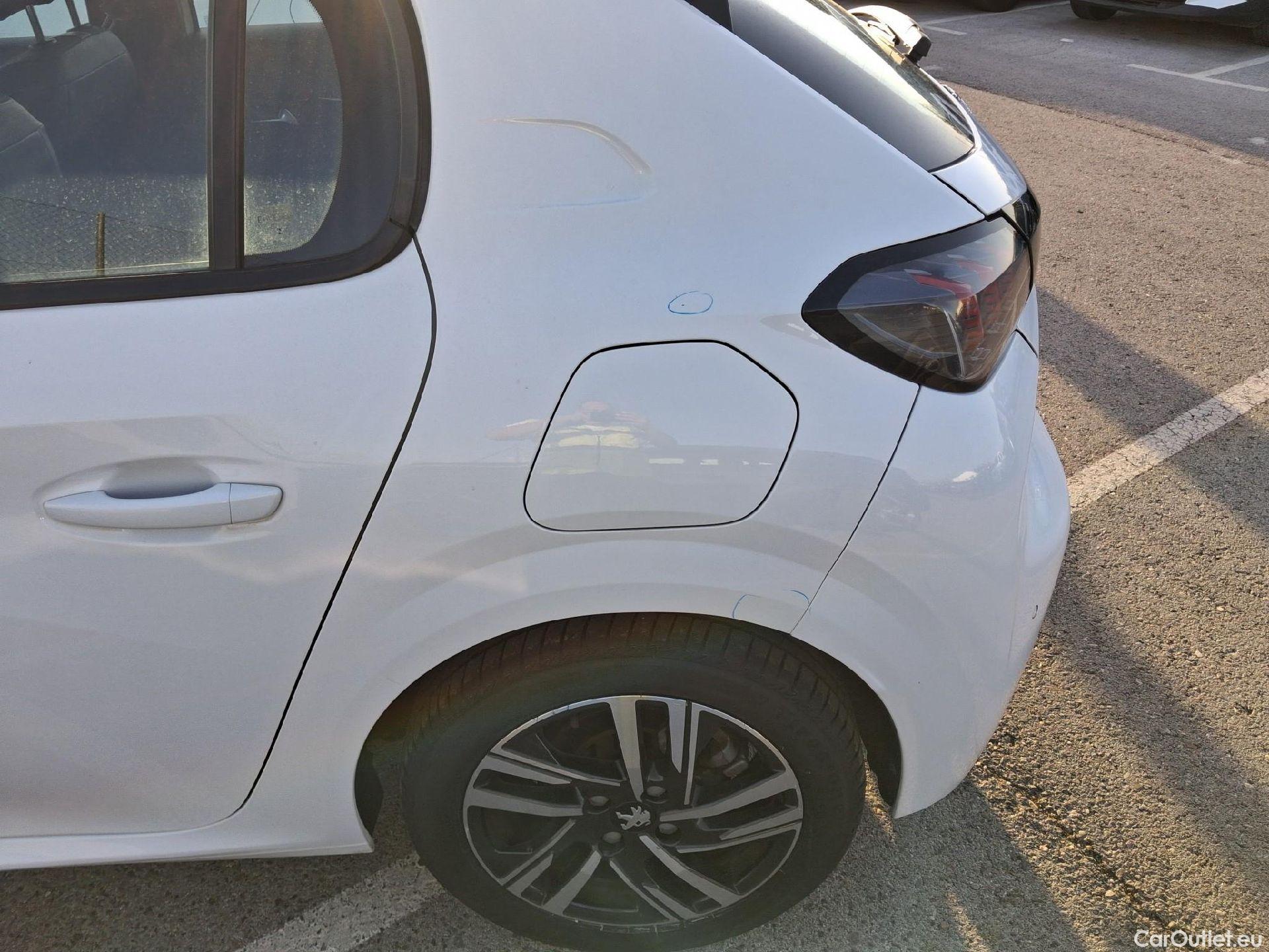  Peugeot  208 PEUGEOT  / 2019 / 5P / berlina con portón PureTech 73kW (100CV) Allure (AC) #30