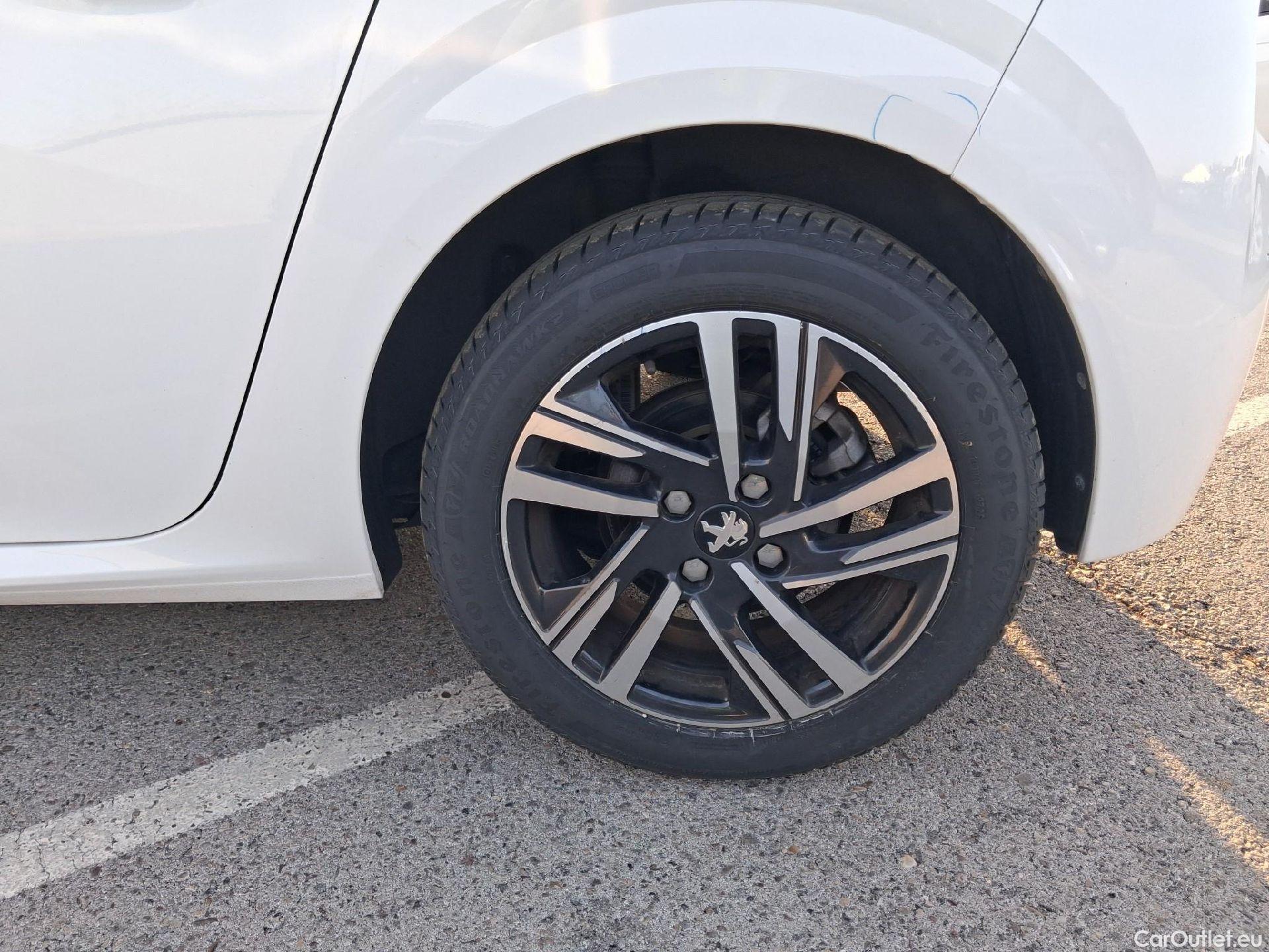  Peugeot  208 PEUGEOT  / 2019 / 5P / berlina con portón PureTech 73kW (100CV) Allure (AC) #32