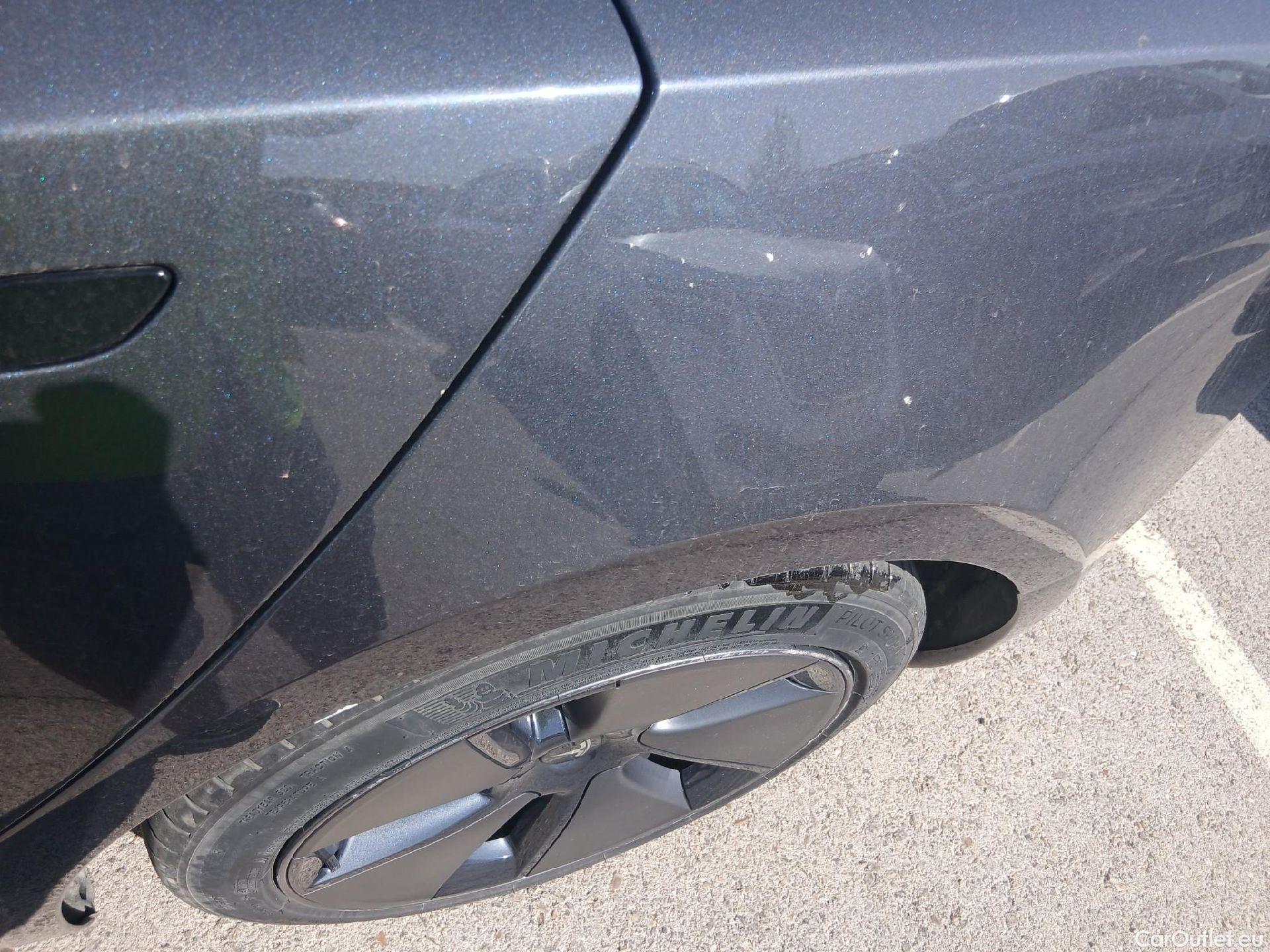  Tesla  Model 3 TESLA  / 2018 / 4P / sedán Gran Autonomía AWD (AC2) #14