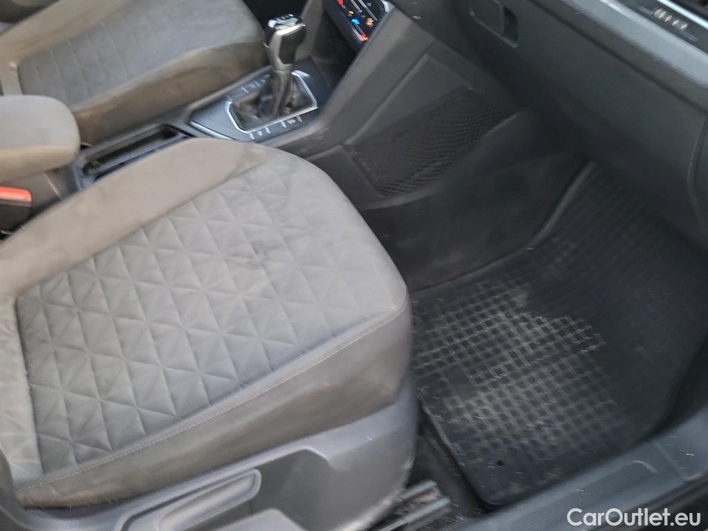  Volkswagen  Tiguan VOLKSWAGEN  / 2020 / 5P / todoterreno Life 2.0 TDI 110kW (150CV) DSG (AC2) #48