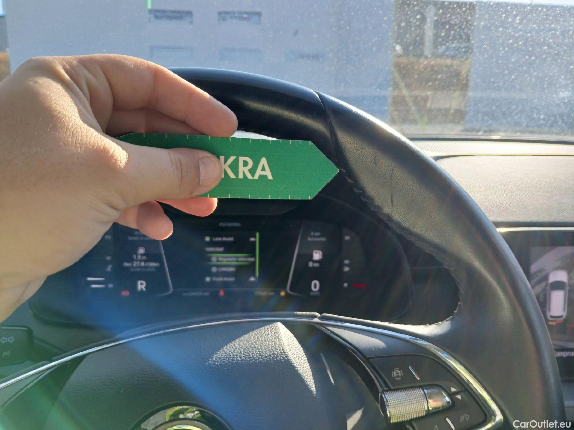 Skoda  KAMIQ SKODA  1.0 TSI 81kW (110CV) DSG Ambition #1