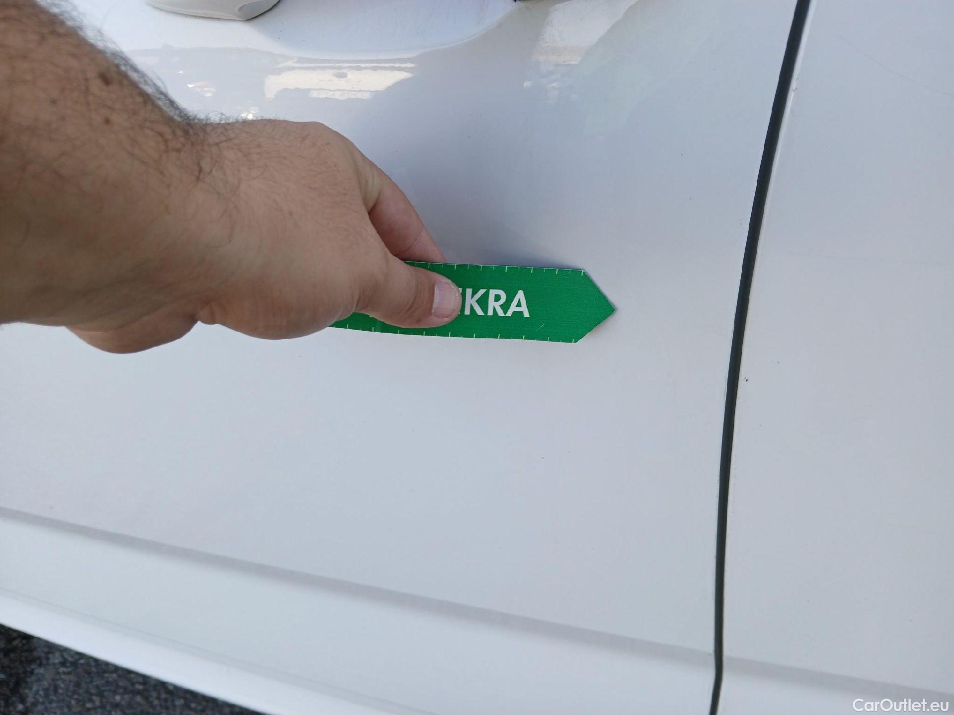  Skoda  KAMIQ SKODA  1.0 TSI 81kW (110CV) DSG Ambition #7