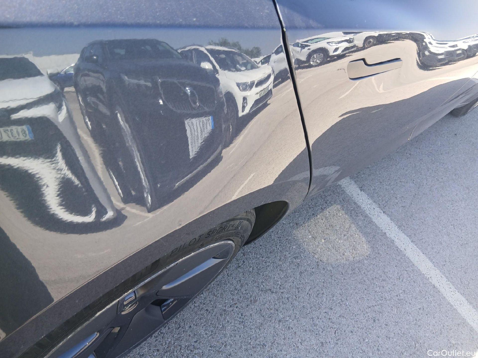  Tesla  Model 3 TESLA  / 2018 / 4P / sedán Gran Autonomía AWD (AC2) #22