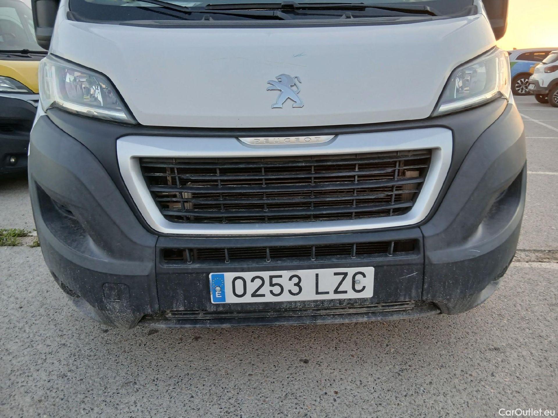  Peugeot  Boxer PEUGEOT  / 2014 / 4P / furgón 335 L3 H2 BHDI 103kW (140CV) S&S 6 V. M #9