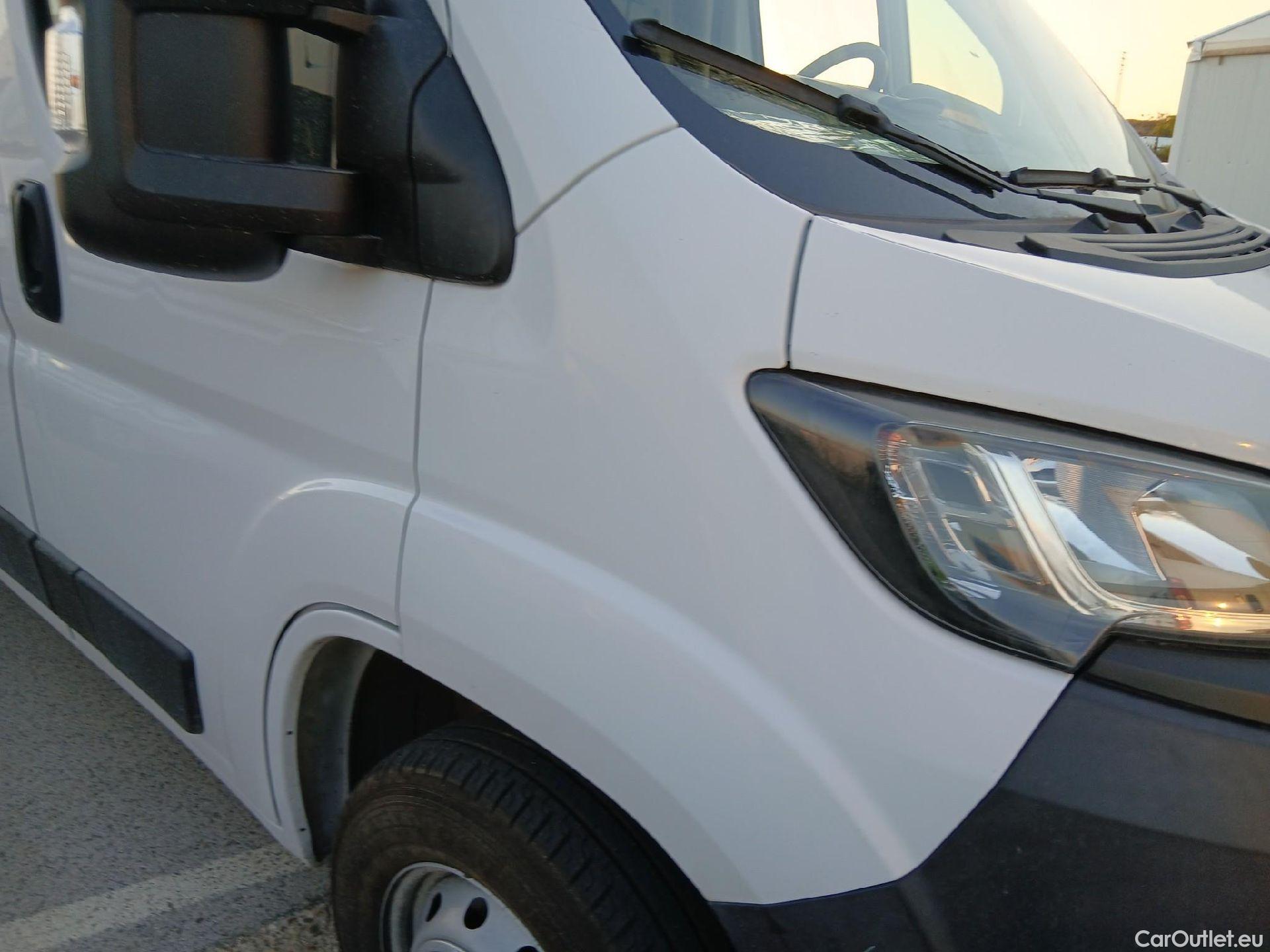  Peugeot  Boxer PEUGEOT  / 2014 / 4P / furgón 335 L3 H2 BHDI 103kW (140CV) S&S 6 V. M #49