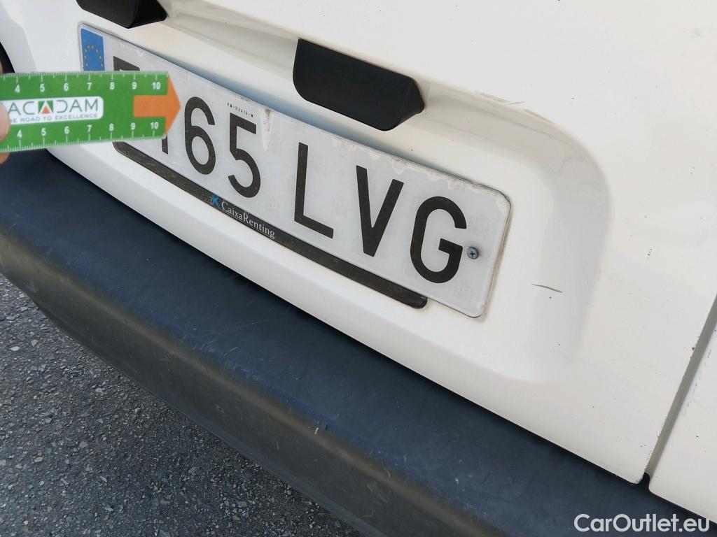  Peugeot  Partner PEUGEOT  / 2018 / 4P / furgón derivado de turismo Premium Standard 600kg BlueHDi 73kW (AC) #51