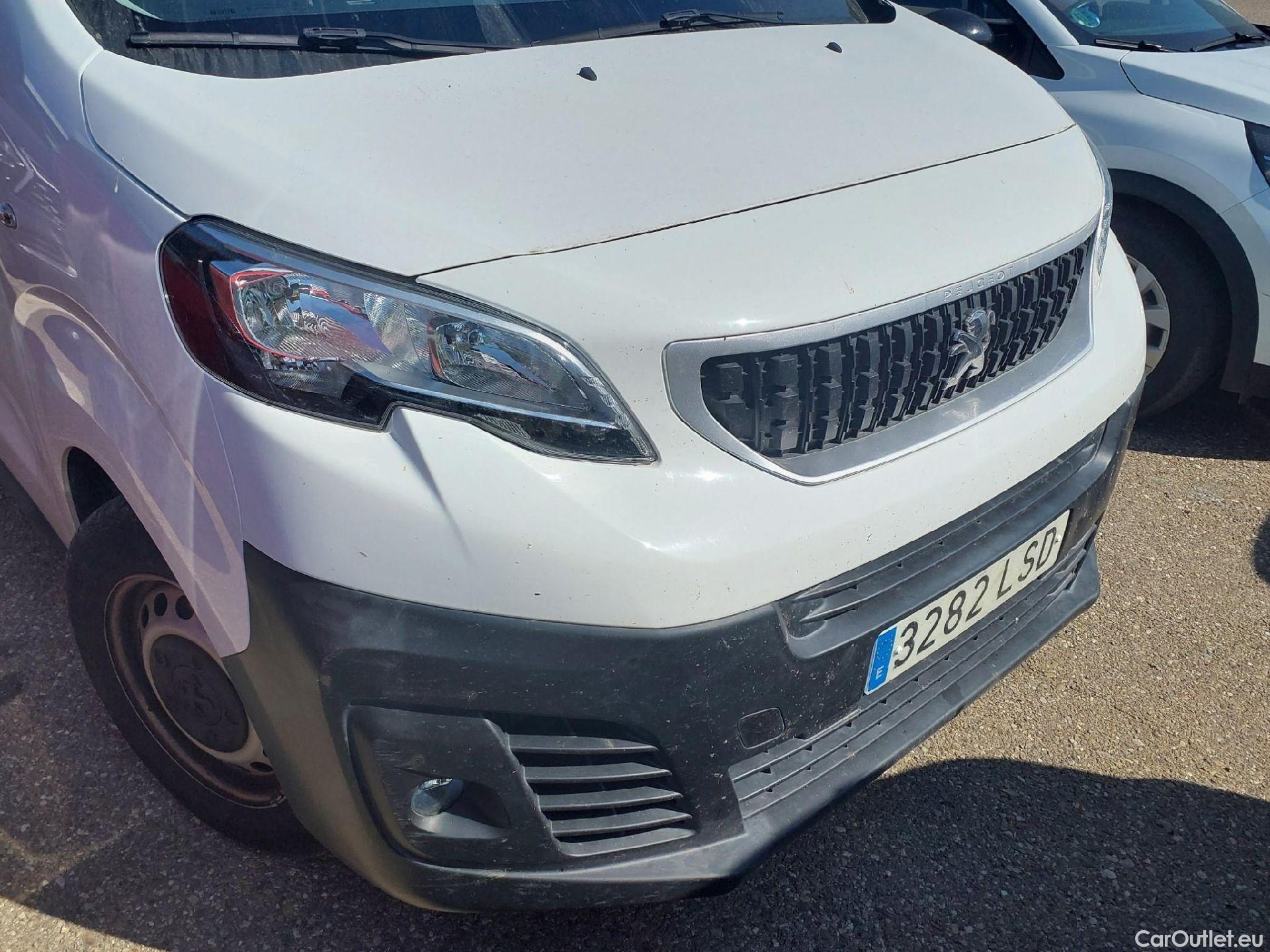  Peugeot  Expert PEUGEOT  / 2016 / 4P / furgón Furgón Premium 1.5 BlueHDi 100 Standard (AC) #21