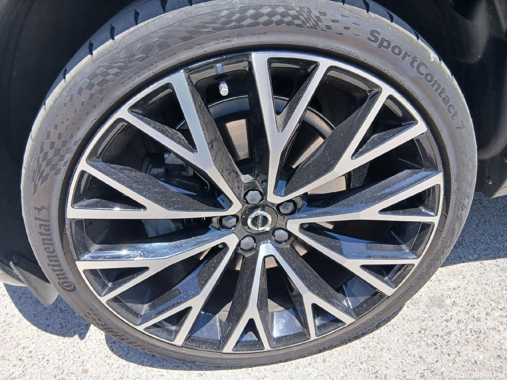  Volvo  XC60 VOLVO  / 2017 / 5P / todoterreno 2.0 T6 AWD Recharge Inscription Auto #9