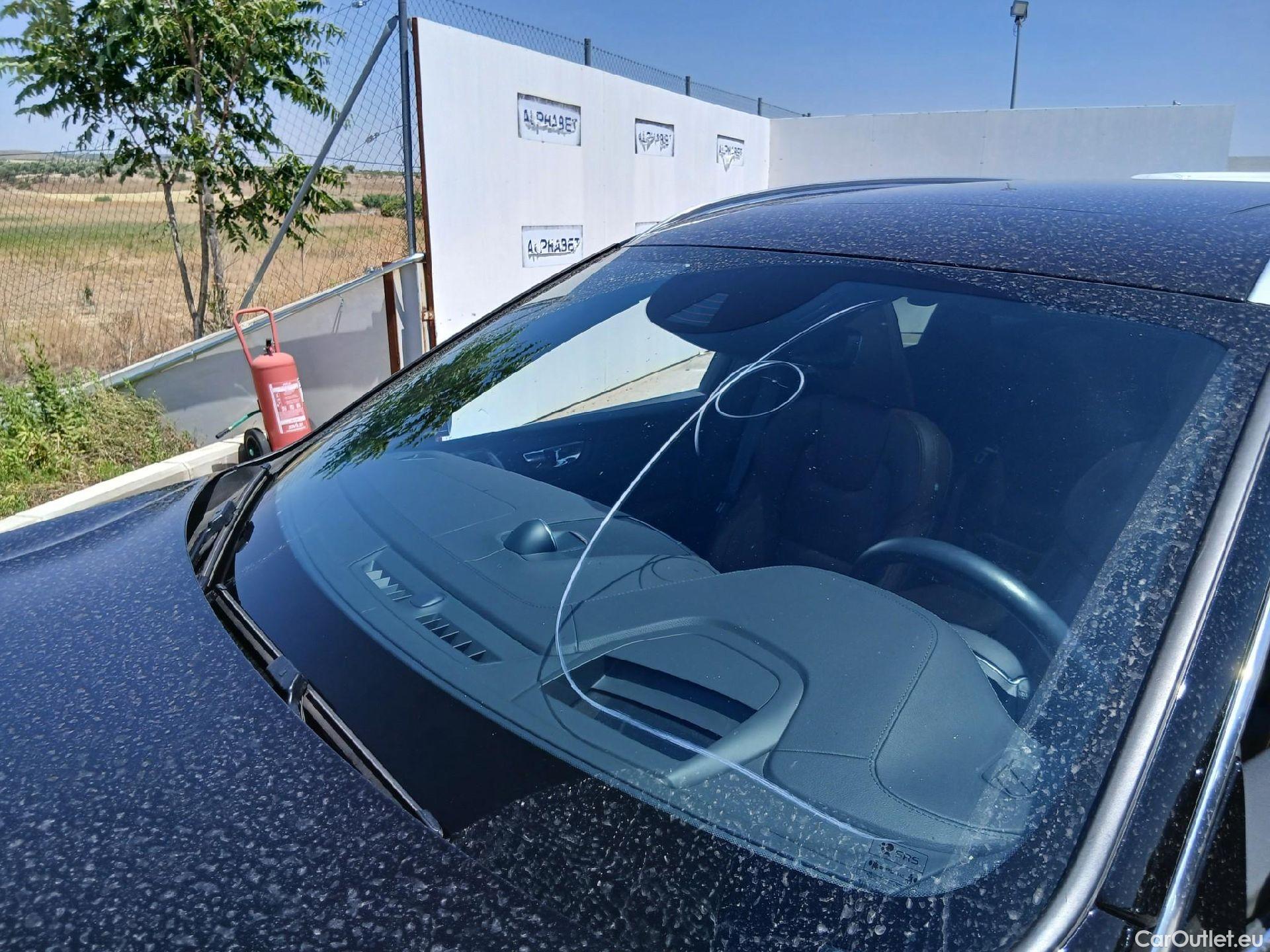  Volvo  XC60 VOLVO  / 2017 / 5P / todoterreno 2.0 T6 AWD Recharge Inscription Auto #3