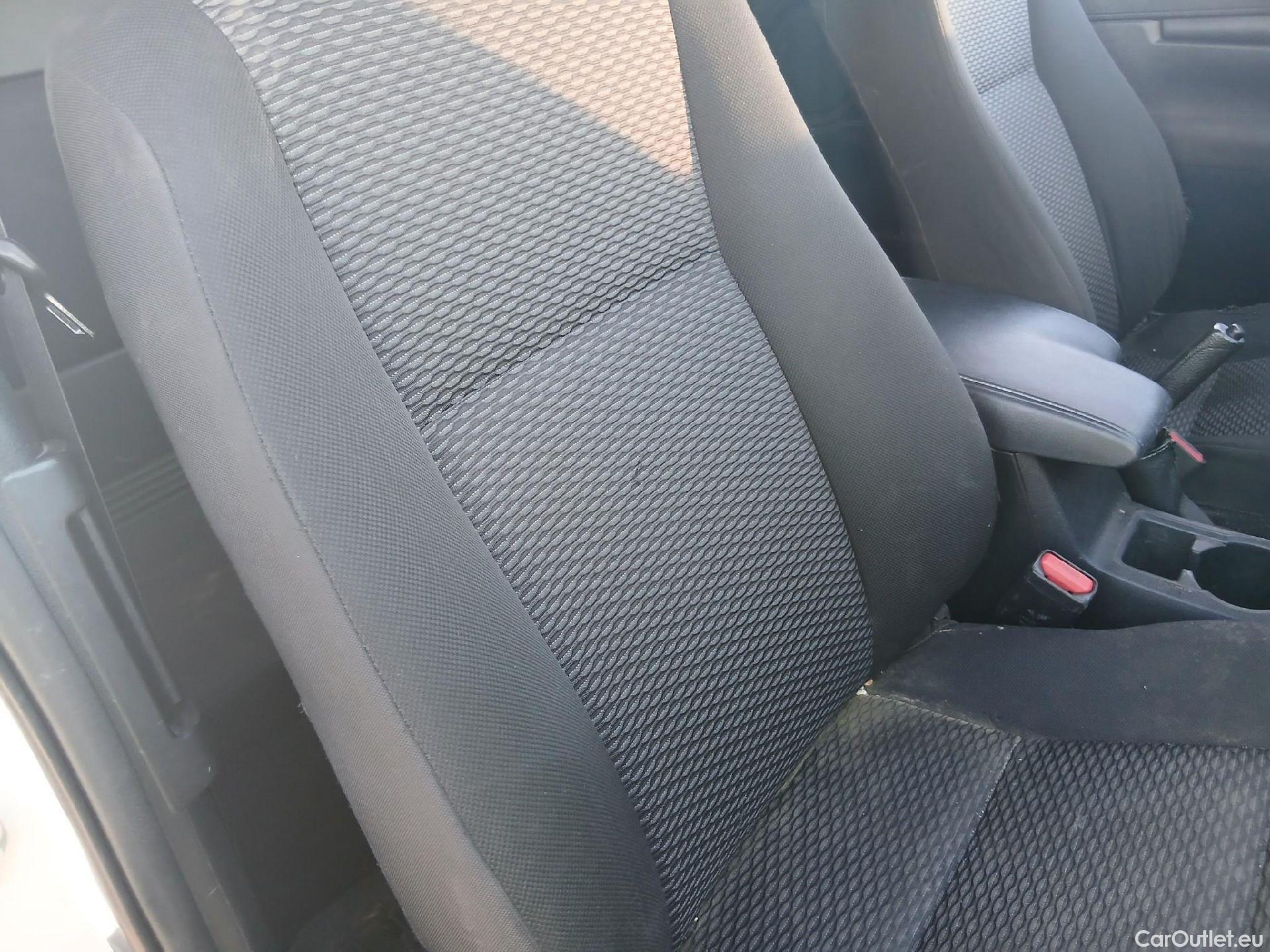  Toyota  Hilux TOYOTA  VU 2p 7G pickup 2.4 D-4D Cabina Extra GX 4x4 #41