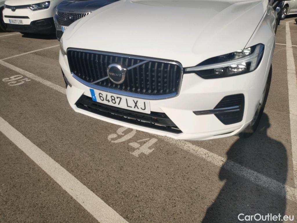  Volvo  XC60 VOLVO  / 2017 / 5P / todoterreno 2.0 B4 D Momentum Pro Auto #3