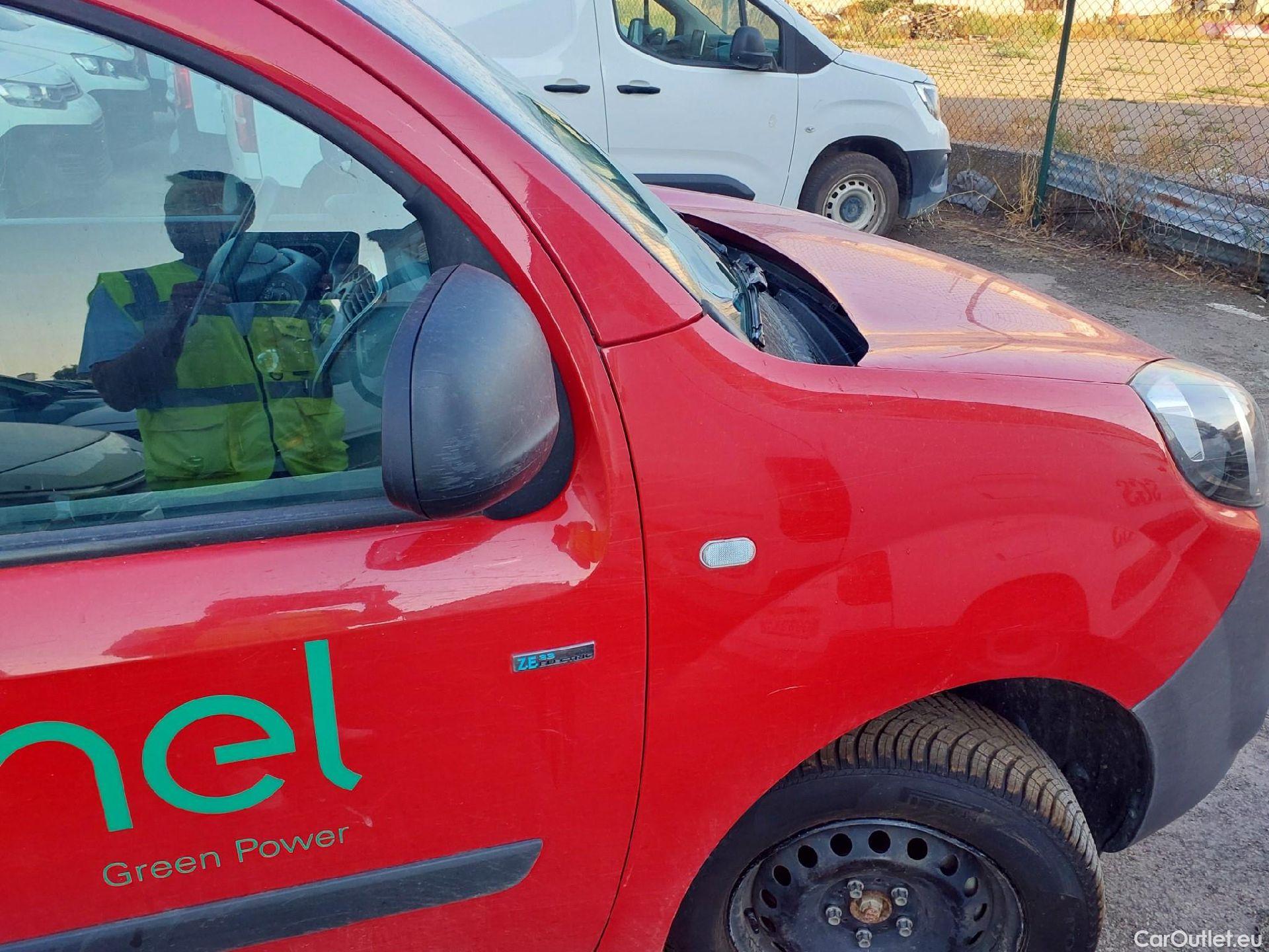  Renault  Kangoo RENAULT  Z.E./2013/4P/furgón derivado de turismo Maxi Z.E. 5 plazas #29