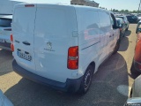  Peugeot  Expert PEUGEOT  / 2016 / 4P / furgón Furgón Premium 1.5 BlueHDi 100 Standard (AC) #2