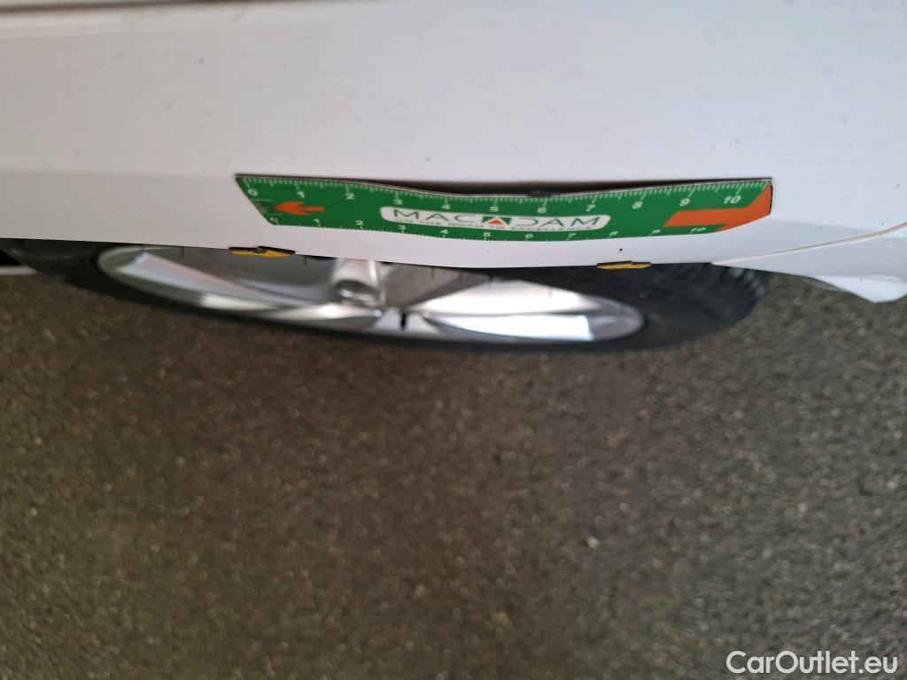  Opel  Corsa  F Elegance Business 1.2 Turbo 100CV BVM6 E6d #3