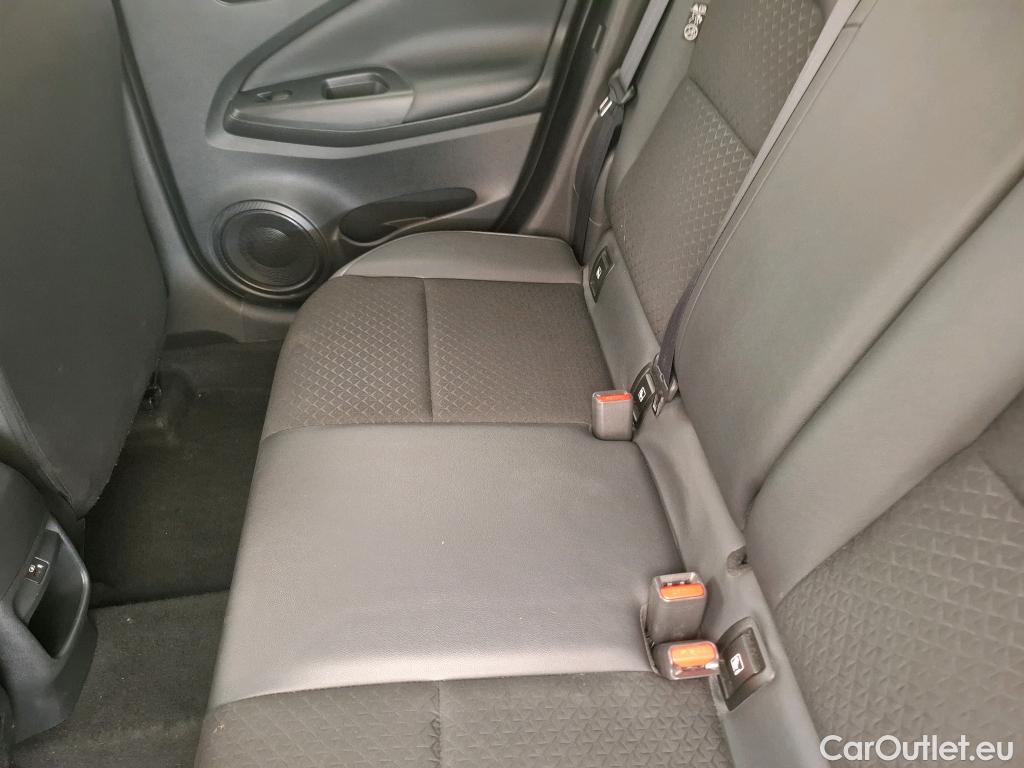  Nissan  Juke NISSAN  2019 5P Crossover Hybrid 143 Business+ #50
