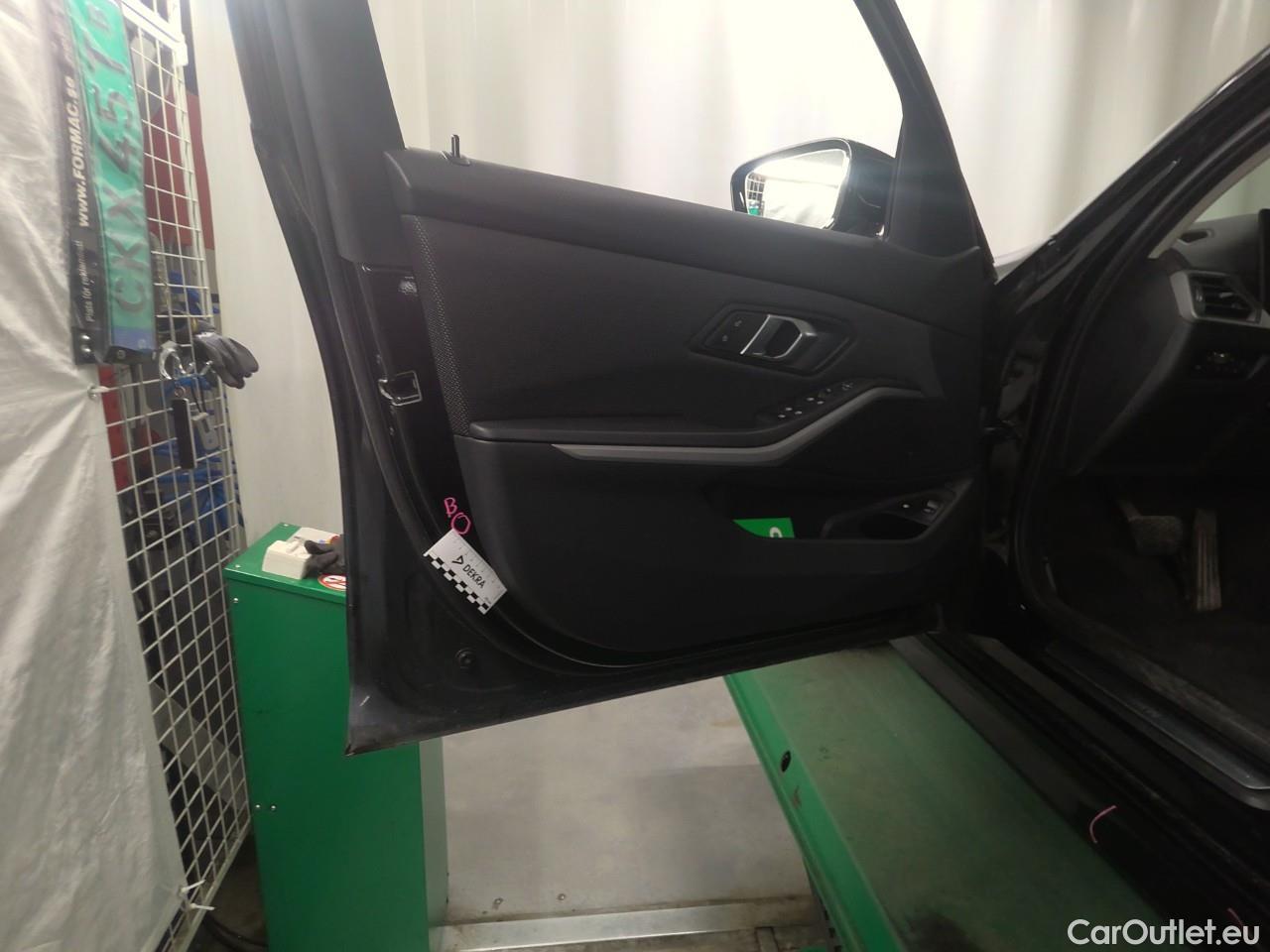  Bmw  Serie 3 330e xDrive Touring Aut #10