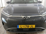  Hyundai  kona Hyundai  Limited Electric 64 kWh 5d #5
