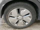  Hyundai  kona Hyundai  Limited Electric 64 kWh 5d #18