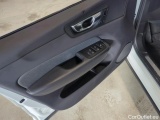  Volvo  XC60 Volvo  B4 Mild Hybrid Benzyna R-Design Auto 5d #23