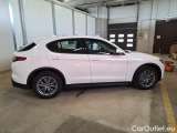  Alfa Romeo   STELVIO ALFA ROMEO / 2017 / 5P / SUV 2.2 TURBO DIESEL 160CV BUSINES AT8 RWD (AUTOCARRO) #9
