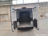  Peugeot  Boxer PEUGEOT  / 2023 / 4P / FURGONE 2.2 BLUEHDI 120 SeS 330 L2H2 #5