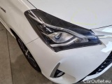  Toyota  Yaris TOYOTA  / 2017 / 5P / BERLINA 1.5 HYBRID ACTIVE MY18 #40