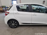  Toyota  Yaris TOYOTA  / 2017 / 5P / BERLINA 1.5 HYBRID ACTIVE MY18 #52