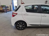  Toyota  Yaris TOYOTA  / 2017 / 5P / BERLINA 1.5 HYBRID ACTIVE MY18 #54