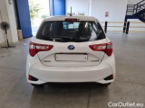  Toyota  Yaris TOYOTA  / 2017 / 5P / BERLINA 1.5 HYBRID ACTIVE MY18 #56