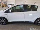  Toyota  Yaris TOYOTA  / 2017 / 5P / BERLINA 1.5 HYBRID ACTIVE MY18 #63