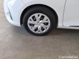  Toyota  Yaris TOYOTA  / 2017 / 5P / BERLINA 1.5 HYBRID ACTIVE MY18 #20