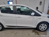  Toyota  Yaris TOYOTA  / 2017 / 5P / BERLINA 1.5 HYBRID ACTIVE MY18 #46