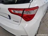  Toyota  Yaris TOYOTA  / 2017 / 5P / BERLINA 1.5 HYBRID ACTIVE MY18 #52