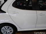  Toyota  Yaris TOYOTA  / 2020 / 5P / BERLINA HYBRID BUSINESS MY22 #54