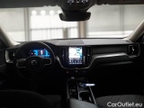  Volvo  XC60 VOLVO  / 2021 / 5P / SUV T6 PLUG-IN AWD AUTO CORE #3