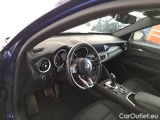  Alfa Romeo   STELVIO ALFA ROMEO / 2017 / 5P / SUV 2.2 TD 190 CV SUPER BUSINESS AT8 Q4 #59