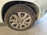  Fiat  Panda FIAT  / 2011 / 5P / BERLINA 0.9 TWINAIR TURBO NATURAL POWER EASY #99